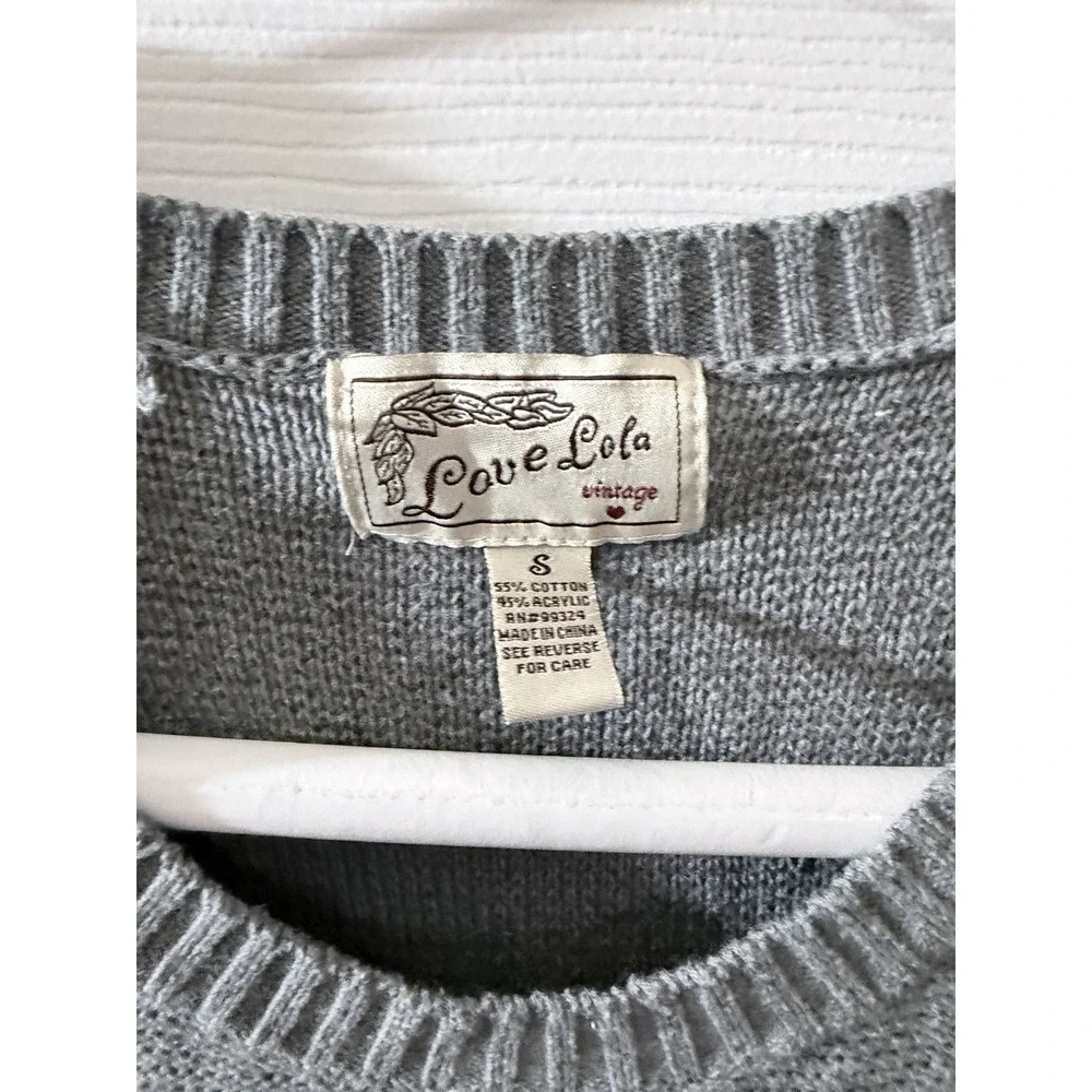 Love Lola Sweater, size Small‎